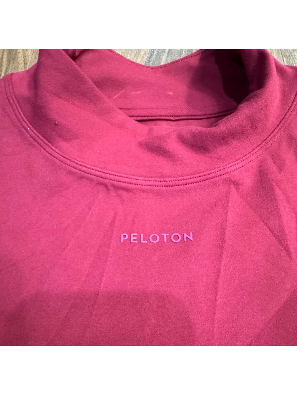 Peloton Women’s Mock Neck Sleeveless Athletic Tank Top Burgundy Size S